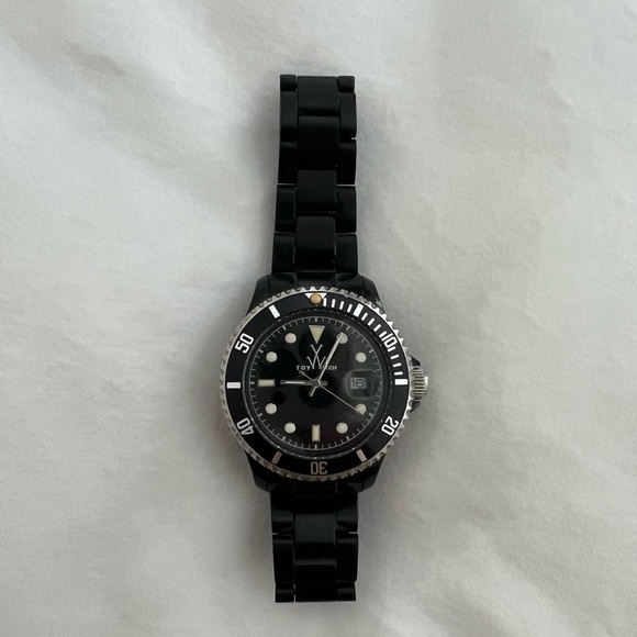 ToyWatch Women's Black Dial Plasteramic Adjustable Band - Picture 1 of 3